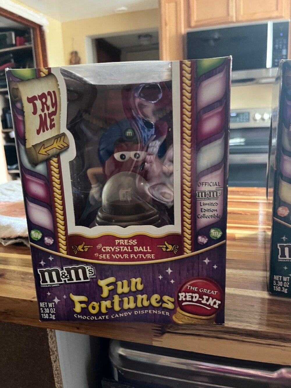 M&M's Fun Fortunes Limited Edition Chocolate Candy Dispenser The Great Red-INI